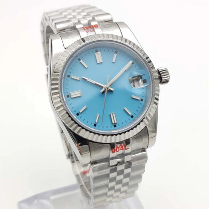 Vira aŭtomata horloĝo, aŭtomata mekanika movado NH35, safirvitro, travidebla dorso, blua sterila ciferplato