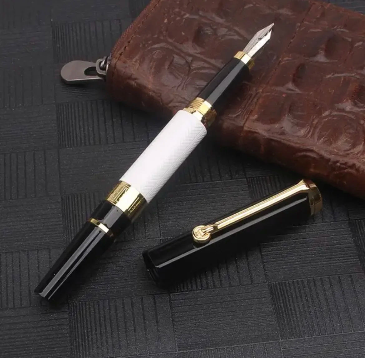 2025 Monte Granda Verkisto William Shakespeare Plumplumo MB Globkrajonoj Rulpremilo Sen Skatolo