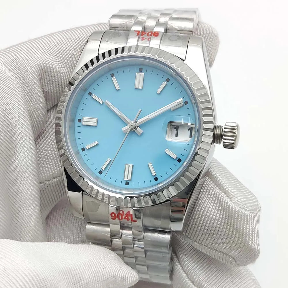 Vira aŭtomata horloĝo, aŭtomata mekanika movado NH35, safirvitro, travidebla dorso, blua sterila ciferplato