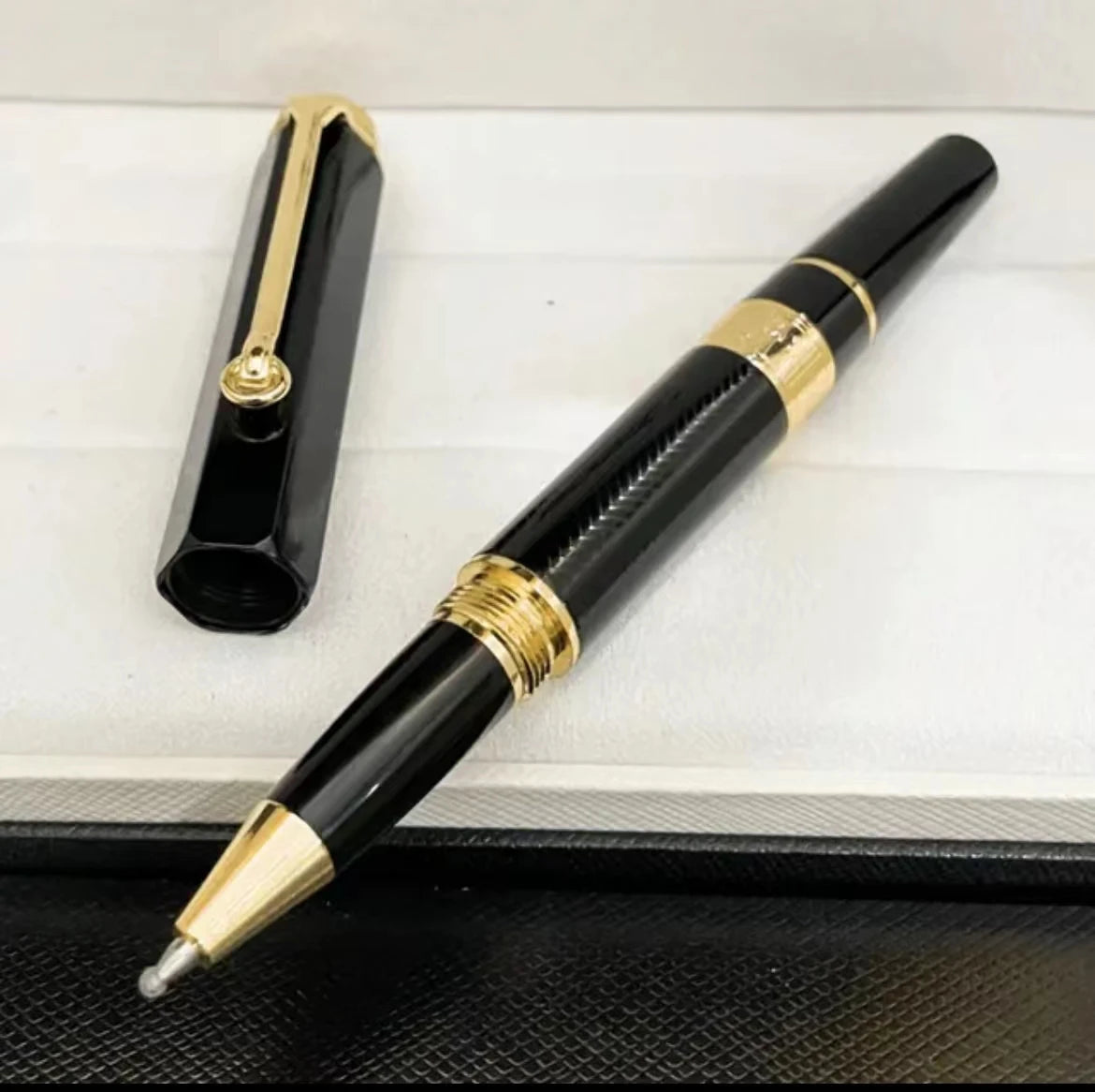 2025 Monte Granda Verkisto William Shakespeare Plumplumo MB Globkrajonoj Rulpremilo Sen Skatolo